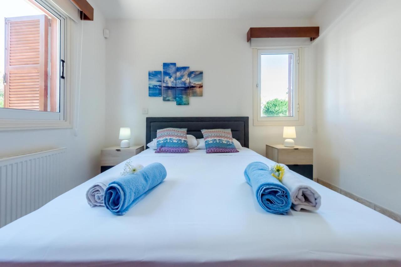 Villa Savoya Sunrise By Ezoria Villas คอรัลเบย์ ภายนอก รูปภาพ