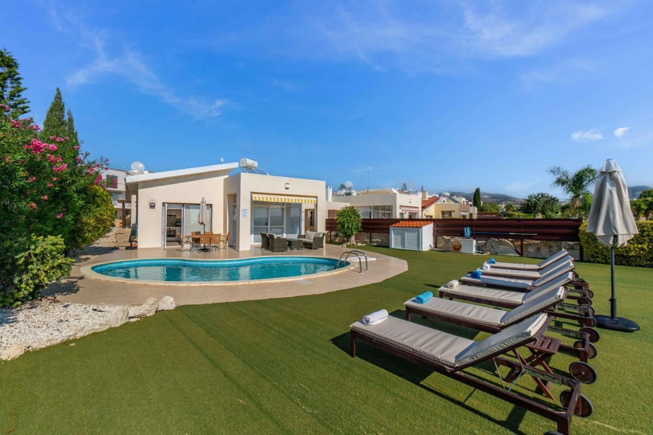 Villa Savoya Sunrise By Ezoria Villas คอรัลเบย์ ภายนอก รูปภาพ